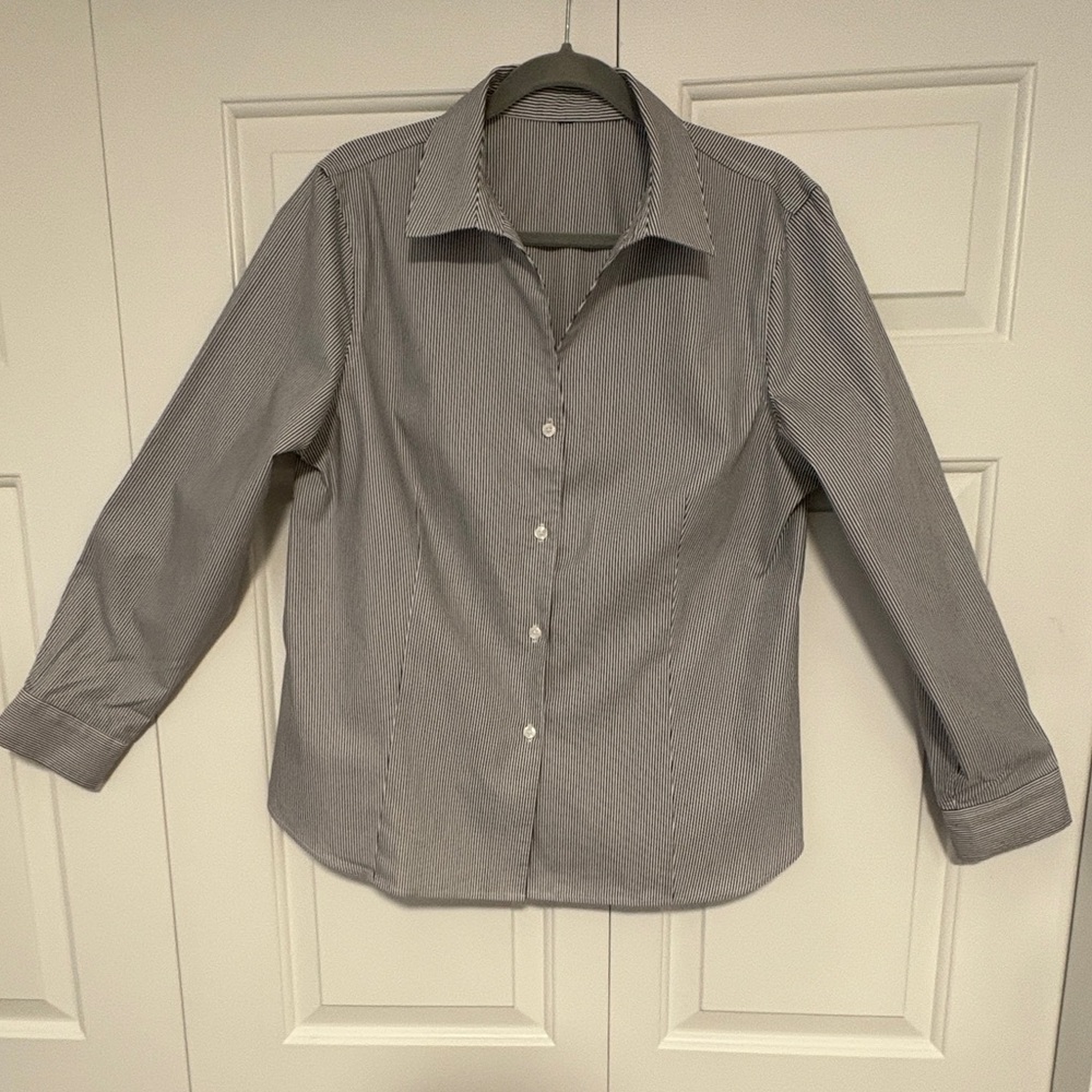 Elegant  Women's Button Down Shirt